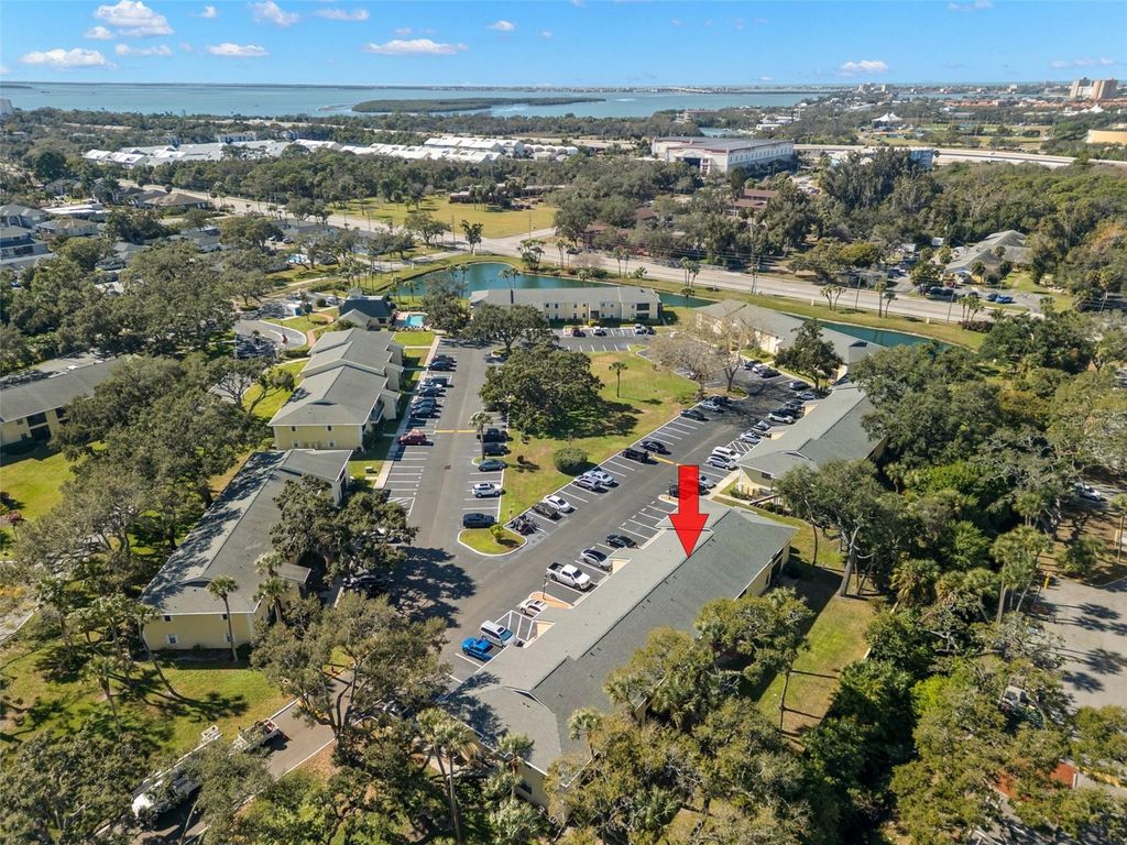 Image 27 of property listing at 3001 58TH AVENUE S 606, St Petersburg, FL 33712