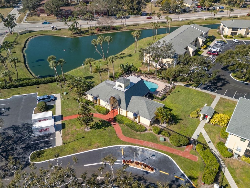 Image 33 of property listing at 3001 58TH AVENUE S 606, St Petersburg, FL 33712