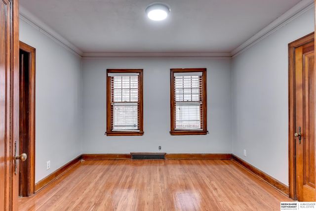 539 Park Avenue, Omaha, NE 68105