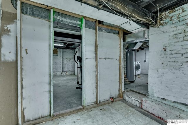 539 Park Avenue, Omaha, NE 68105