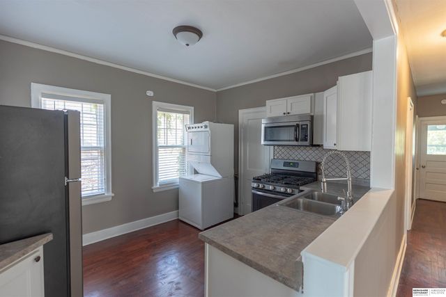 539 Park Avenue, Omaha, NE 68105