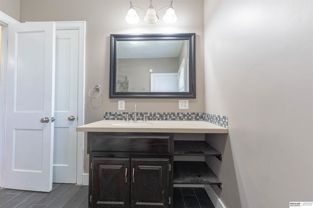 539 Park Avenue, Omaha, NE 68105