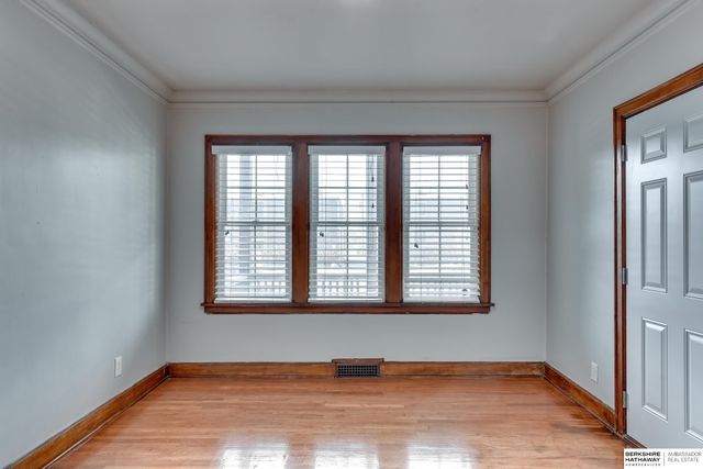 539 Park Avenue, Omaha, NE 68105