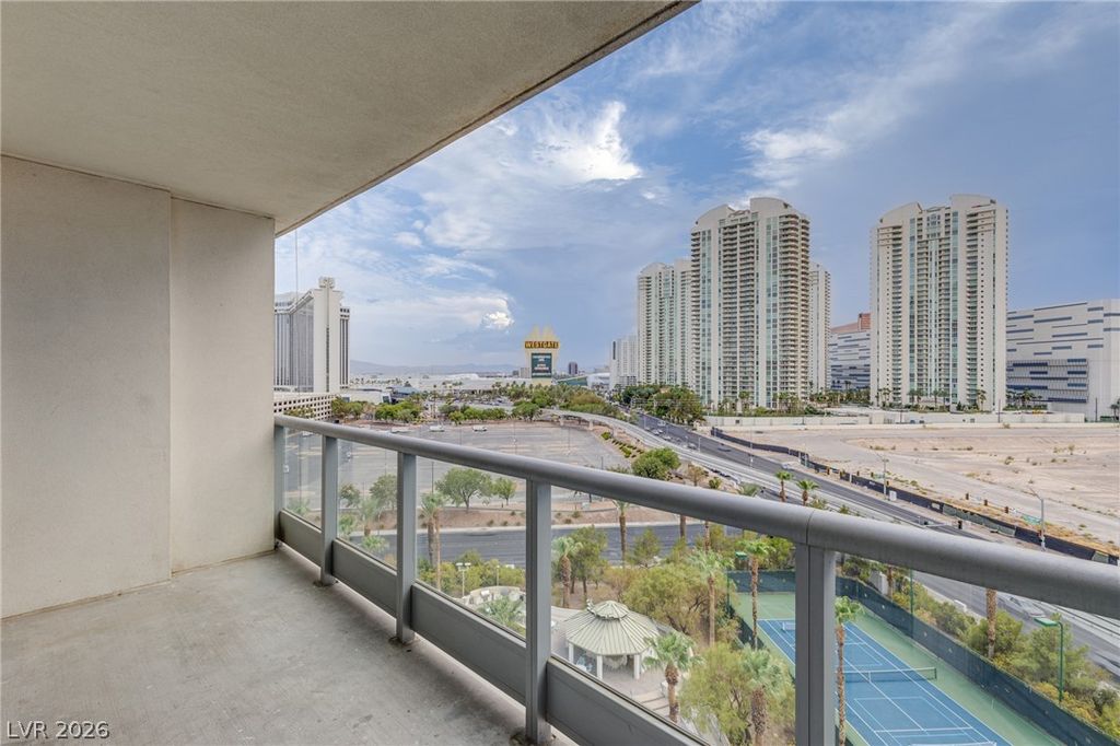 222 Karen Avenue 906, Las Vegas, NV 89109 — photo 3