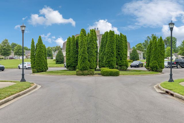 188 Whitman Aly, Clarksville, TN 37043