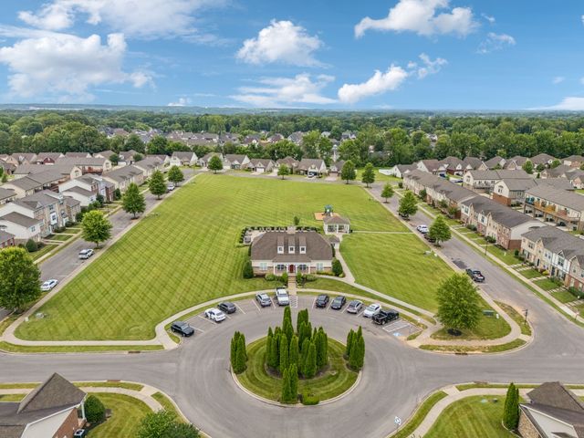 188 Whitman Aly, Clarksville, TN 37043