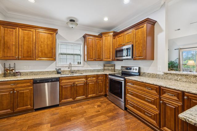 188 Whitman Aly, Clarksville, TN 37043