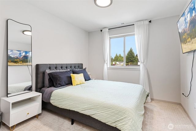 1035 51st Place SW, Everett, WA 98203