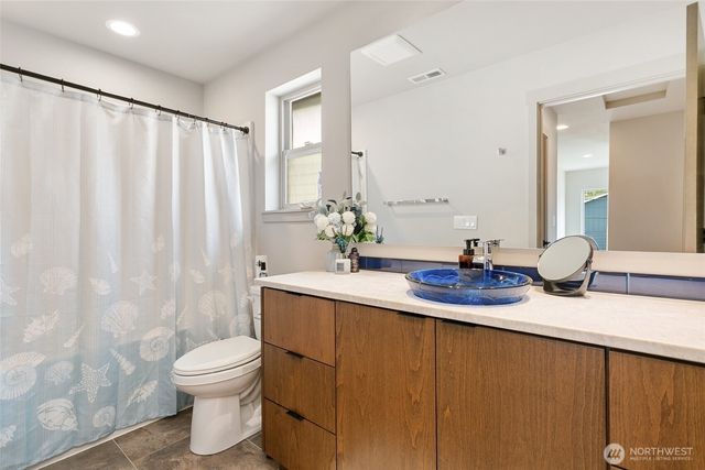 1035 51st Place SW, Everett, WA 98203
