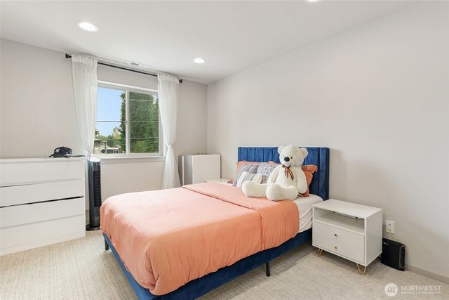 1035 51st Place SW, Everett, WA 98203