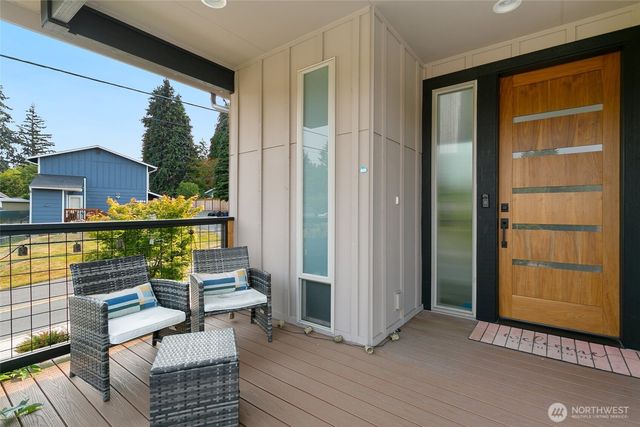 1035 51st Place SW, Everett, WA 98203