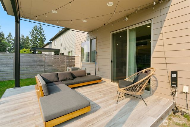1035 51st Place SW, Everett, WA 98203
