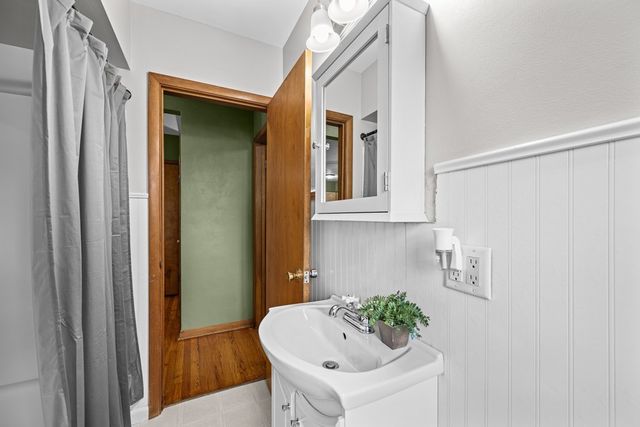 1531 29th Street, Bettendorf, IA 52722