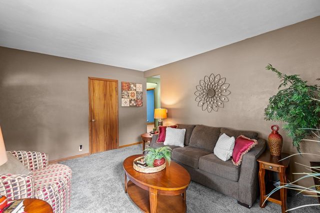 1531 29th Street, Bettendorf, IA 52722