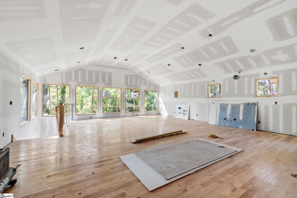 105 Vannoy Street, Greenville, SC 29601