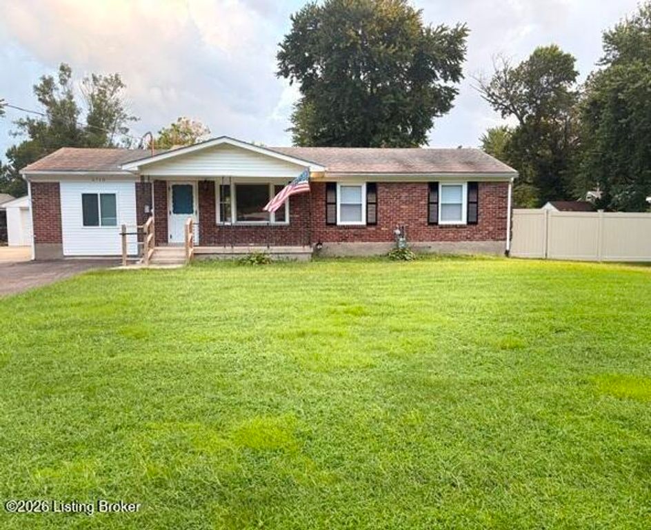 5710 Locust Way, Louisville, KY 40229
