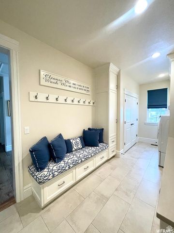 553 STRAWBERRY RD, Salem, UT 84653