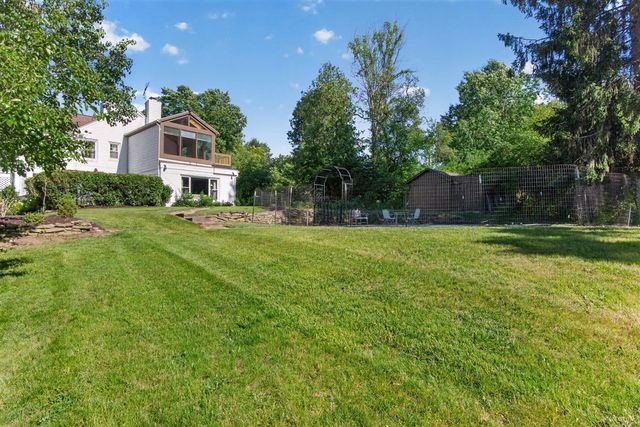 5050 Browns Lake Road, Jackson, MI 49203