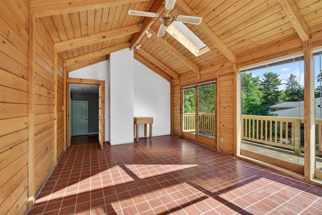 5050 Browns Lake Road, Jackson, MI 49203