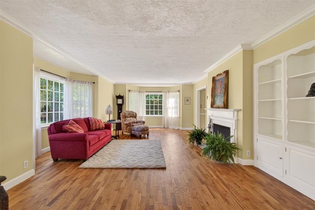5050 Browns Lake Road, Jackson, MI 49203