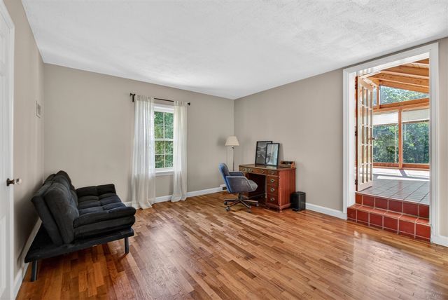 5050 Browns Lake Road, Jackson, MI 49203