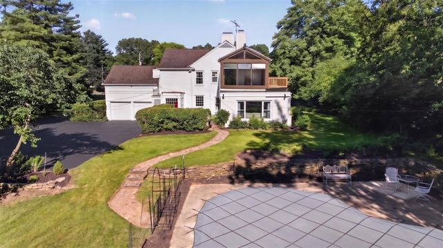 5050 Browns Lake Road, Jackson, MI 49203