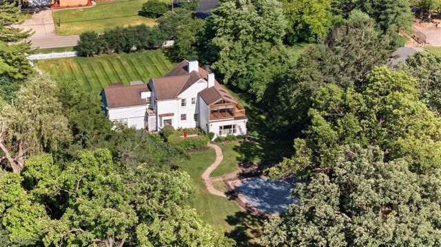 5050 Browns Lake Road, Jackson, MI 49203