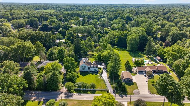 5050 Browns Lake Road, Jackson, MI 49203