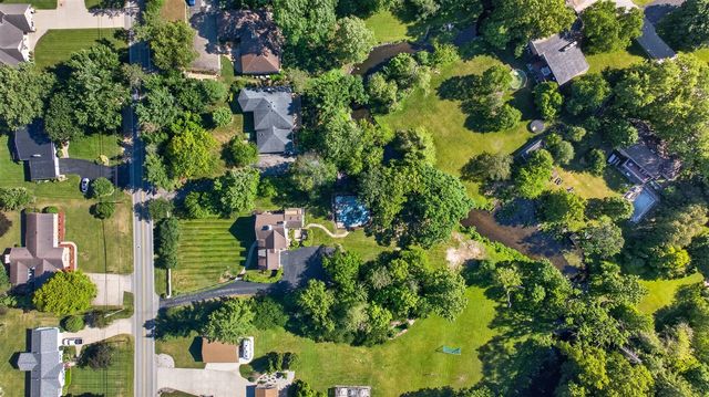 5050 Browns Lake Road, Jackson, MI 49203