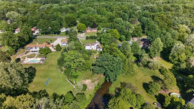 5050 Browns Lake Road, Jackson, MI 49203