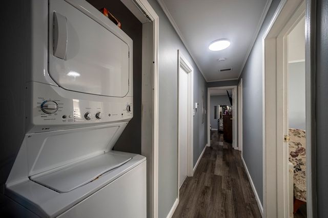 35 Nelson Ave, Lowell, MA 01852