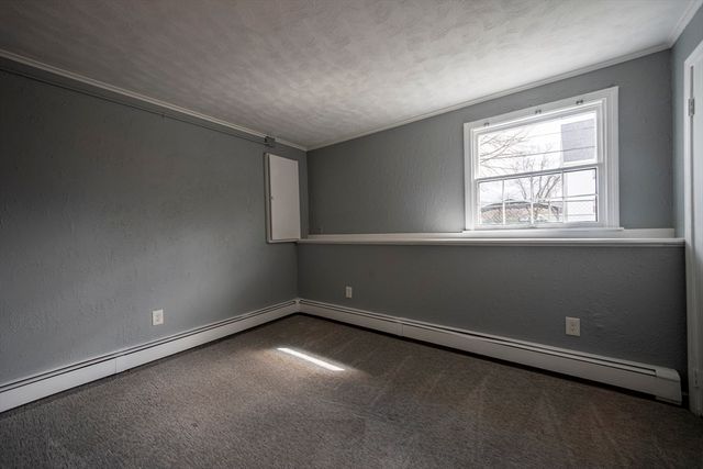 35 Nelson Ave, Lowell, MA 01852