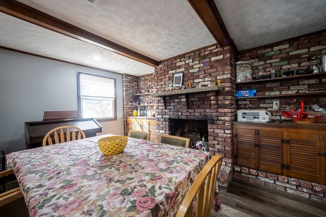 35 Nelson Ave, Lowell, MA 01852
