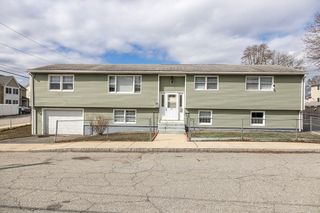35 Nelson Ave, Lowell, MA 01852