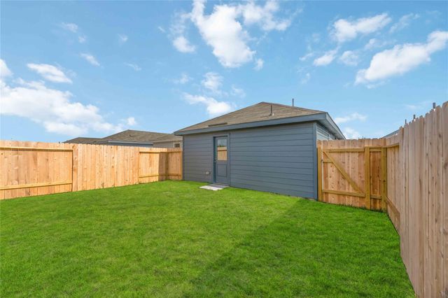 385 Lucia Way, Cleveland, TX 77327