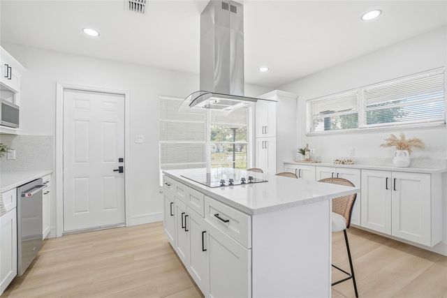 3005 W SAINT CONRAD STREET, Tampa, FL 33607
