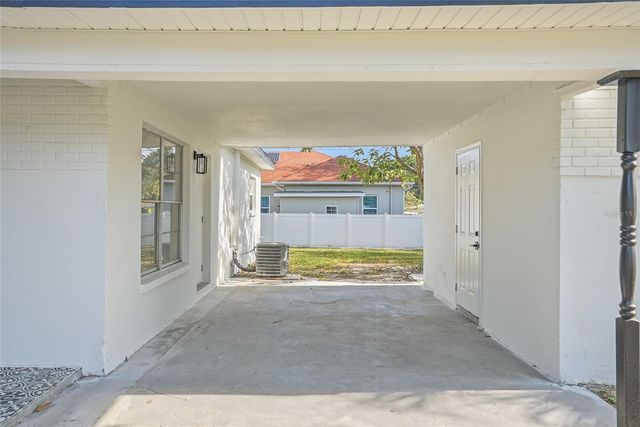 3005 W SAINT CONRAD STREET, Tampa, FL 33607