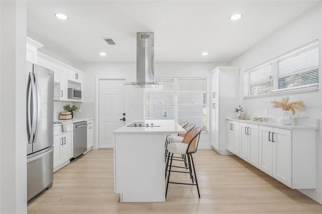 3005 W SAINT CONRAD STREET, Tampa, FL 33607