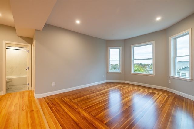 19 Sawyer 1, Boston, MA 02125