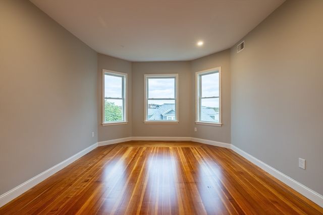 19 Sawyer 1, Boston, MA 02125