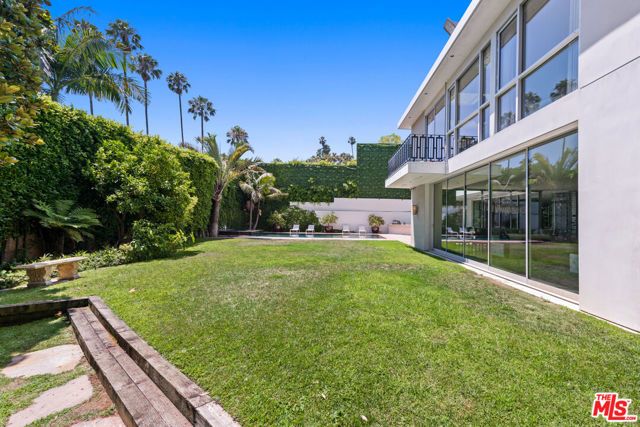 1111 Sierra Alta Way, Beverly Hills, CA 90210