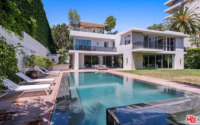 1111 Sierra Alta Way, Beverly Hills, CA 90210