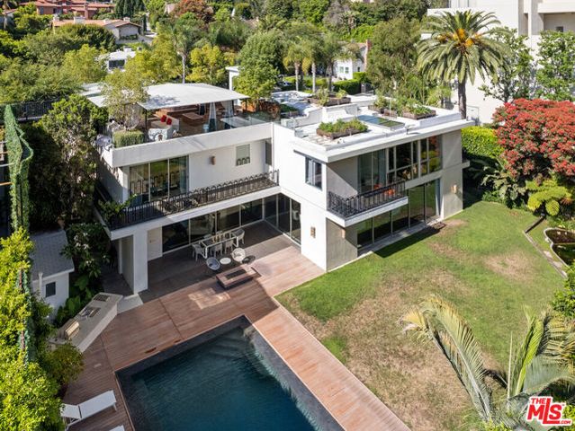 1111 Sierra Alta Way, Beverly Hills, CA 90210