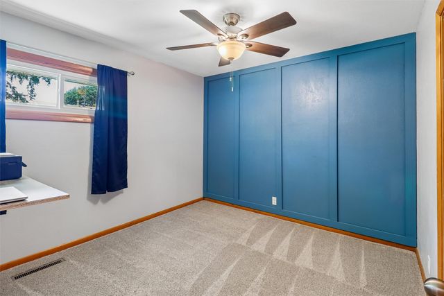 609 E 12th Street Place N, Newton, IA 50208