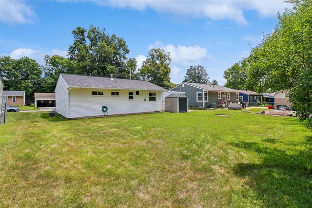 609 E 12th Street Place N, Newton, IA 50208