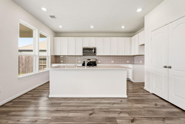 1103 Black Rail Street, La Marque, TX 77568