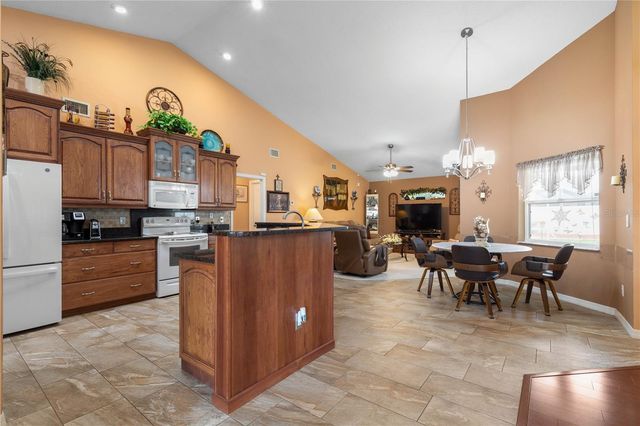 4 WASHINGTON PLACE, Palm Coast, FL 32164