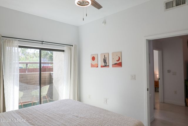 2010 E River Rd Unit 105, Tucson, AZ 85718