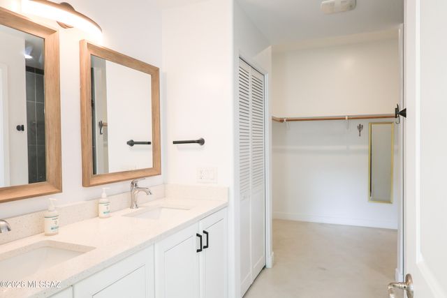 2010 E River Rd Unit 105, Tucson, AZ 85718