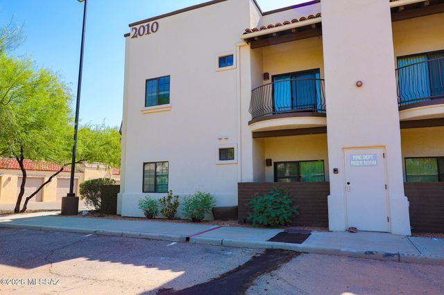 2010 E River Rd Unit 105, Tucson, AZ 85718